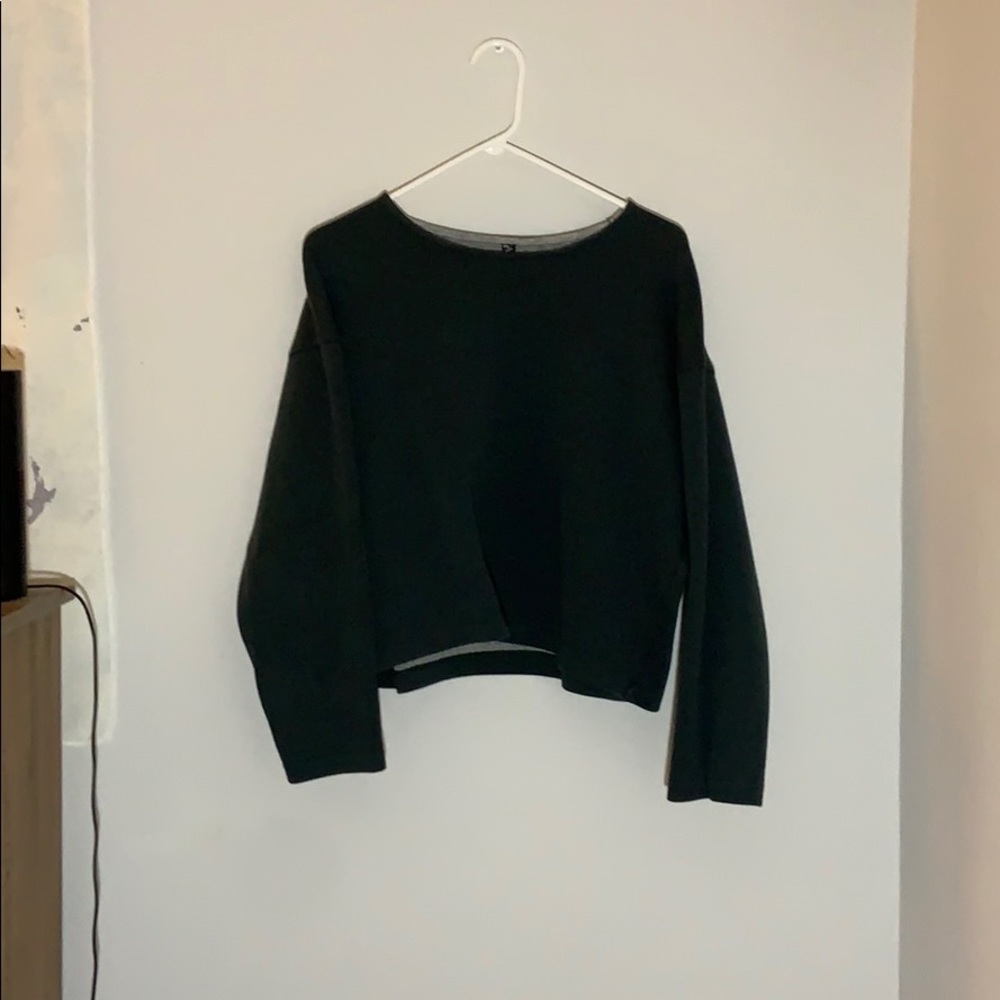 Uniqlo box sweater